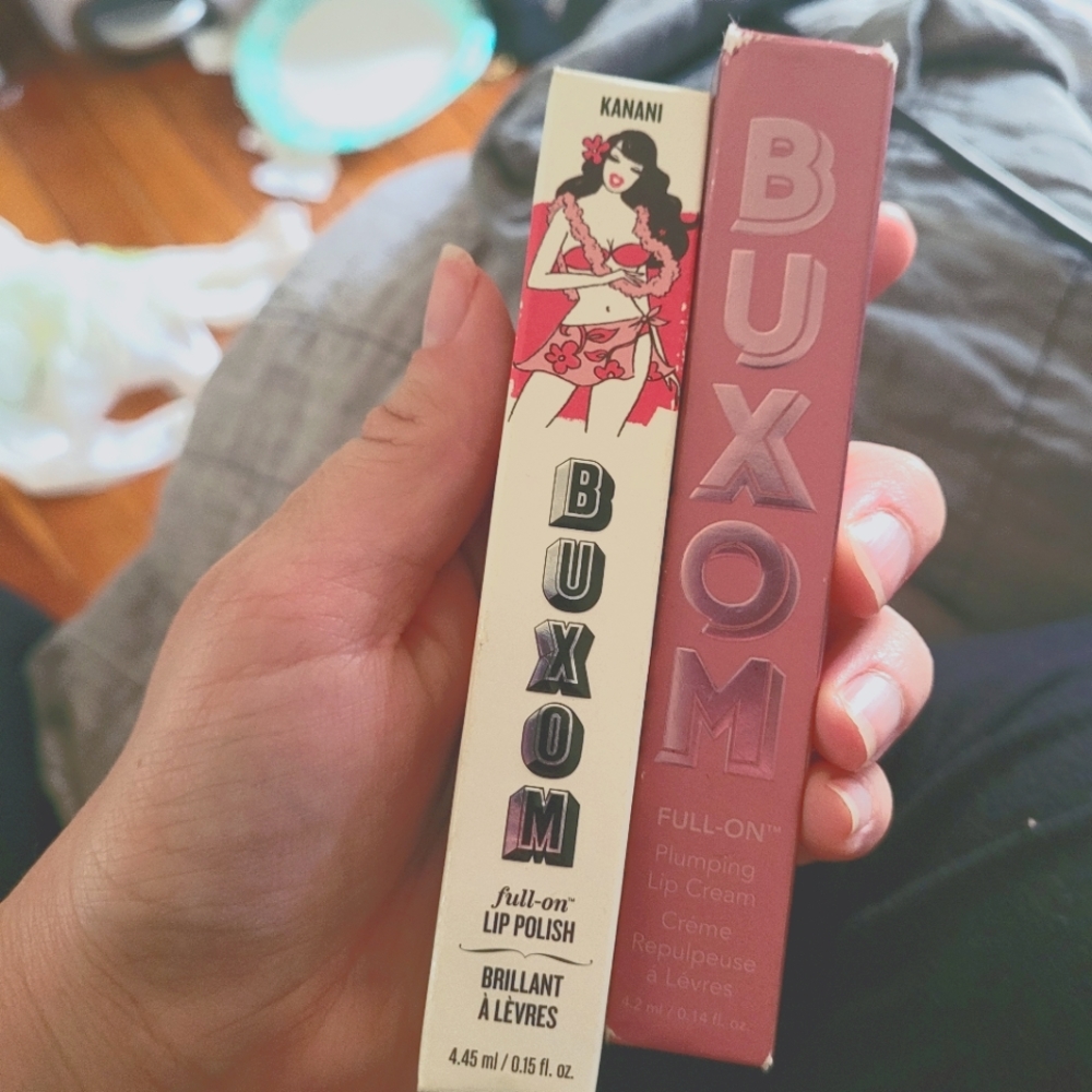 2 buxom glosses set